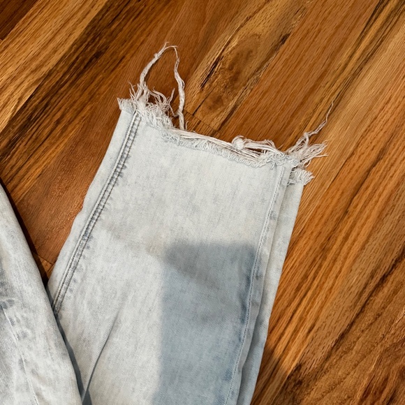 American Eagle Distressed Mom Jeans - Picture 2 of 5